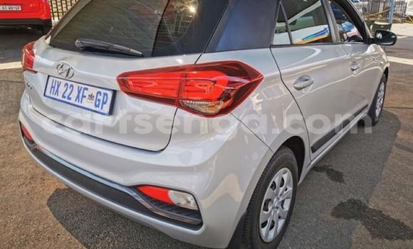 Nunua Ilio tumika Hyundai i20 Silver Gari ndani ya Ezulwini nchini Hhohho Nunua Ilio tumika Hyundai i20 Silver Gari ndani ya Ezulwini nchini Hhohho