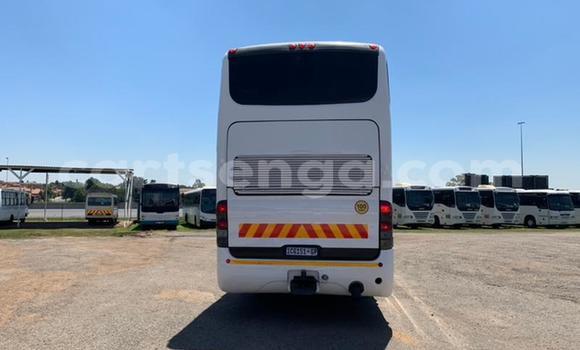 Buy Used Volvo F4 White Truck in Kubuta in Shiselweni District Buy Used Volvo F4 White Truck in Kubuta in Shiselweni District