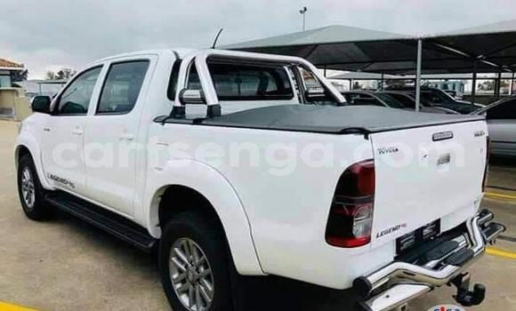 Nunua Ilio tumika Toyota Hilux White Gari ndani ya Ezulwini nchini Hhohho Nunua Ilio tumika Toyota Hilux White Gari ndani ya Ezulwini nchini Hhohho