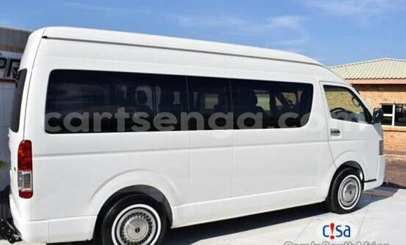 Nunua Ilio tumika Toyota Hiace White Gari ndani ya Hlatikulu nchini Wilaya ya Shiselweni Nunua Ilio tumika Toyota Hiace White Gari ndani ya Hlatikulu nchini Wilaya ya Shiselweni