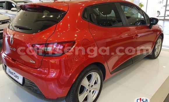Nunua Ilio tumika Renault Clio Red Gari ndani ya Kubuta nchini Wilaya ya Shiselweni Nunua Ilio tumika Renault Clio Red Gari ndani ya Kubuta nchini Wilaya ya Shiselweni