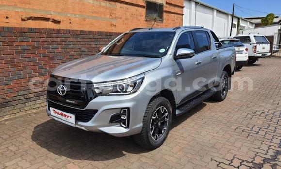 Buy Used Toyota Hilux Silver Car in Ezulwini in Hhohho Buy Used Toyota Hilux Silver Car in Ezulwini in Hhohho