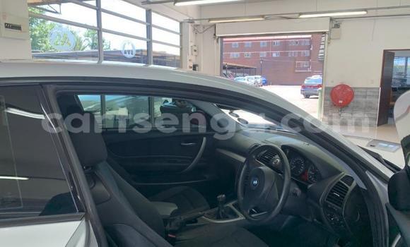 Nunua Ilio tumika BMW 1–Series Silver Gari ndani ya Hlatikulu nchini Wilaya ya Shiselweni Nunua Ilio tumika BMW 1–Series Silver Gari ndani ya Hlatikulu nchini Wilaya ya Shiselweni