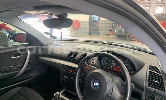 Nunua Ilio tumika BMW 1–Series Silver Gari ndani ya Hlatikulu nchini Wilaya ya Shiselweni Nunua Ilio tumika BMW 1–Series Silver Gari ndani ya Hlatikulu nchini Wilaya ya Shiselweni