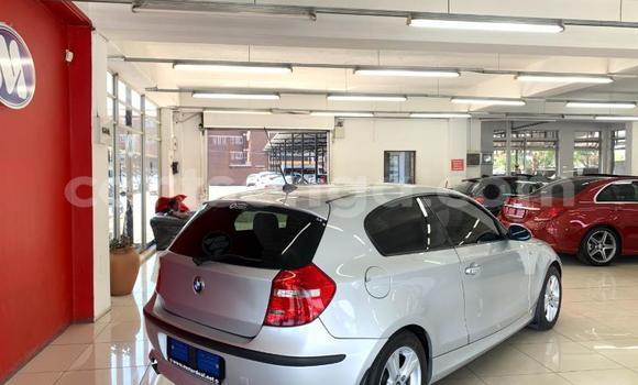 Nunua Ilio tumika BMW 1–Series Silver Gari ndani ya Hlatikulu nchini Wilaya ya Shiselweni Nunua Ilio tumika BMW 1–Series Silver Gari ndani ya Hlatikulu nchini Wilaya ya Shiselweni