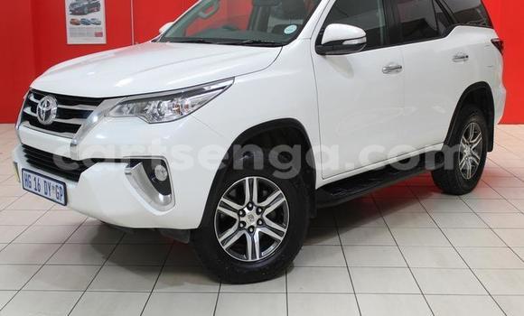 Acheter Occasion Voiture Toyota Fortuner Blanc à Manzini, Manzini Acheter Occasion Voiture Toyota Fortuner Blanc à Manzini, Manzini