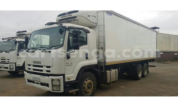 Buy Used Isuzu FTR 850 White Truck in Hlatikulu in Shiselweni District Buy Used Isuzu FTR 850 White Truck in Hlatikulu in Shiselweni District