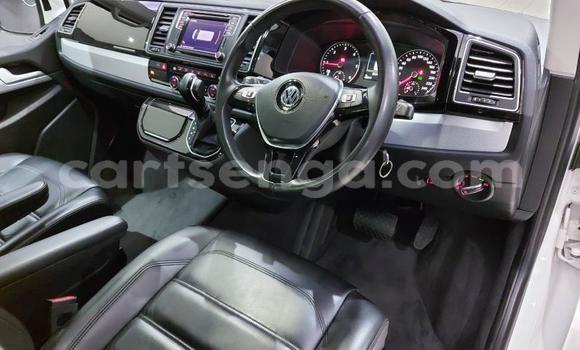 Acheter Occasion Voiture Volkswagen Caravelle Blanc à Mbabane, Manzini Acheter Occasion Voiture Volkswagen Caravelle Blanc à Mbabane, Manzini