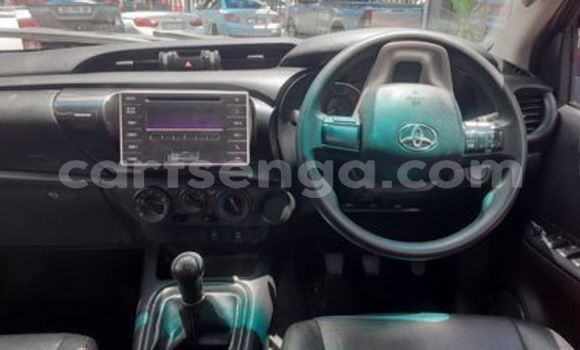 Acheter Occasion Voiture Toyota Hilux Rouge à Piggs Peak, Hhohho Acheter Occasion Voiture Toyota Hilux Rouge à Piggs Peak, Hhohho