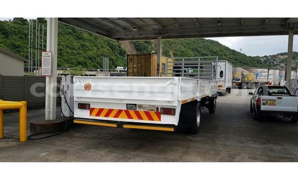 Buy Used Isuzu FTR 850 White Truck in Import - Dubai in Hhohho Buy Used Isuzu FTR 850 White Truck in Import - Dubai in Hhohho