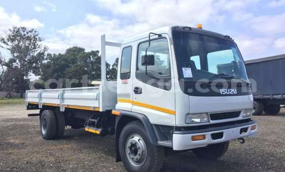 Buy Used Isuzu FTR 850 White Truck in Hluti in Shiselweni District