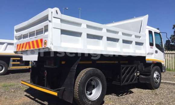 Buy Used Isuzu FTR 850 White Truck in Hlatikulu in Shiselweni District Buy Used Isuzu FTR 850 White Truck in Hlatikulu in Shiselweni District