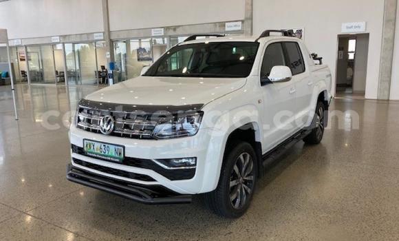 Buy Used Volkswagen Amarok White Car in Ezulwini in Hhohho Buy Used Volkswagen Amarok White Car in Ezulwini in Hhohho