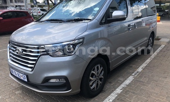 Acheter Occasion Voiture Hyundai H1 Autre à Mbabane, Manzini Acheter Occasion Voiture Hyundai H1 Autre à Mbabane, Manzini