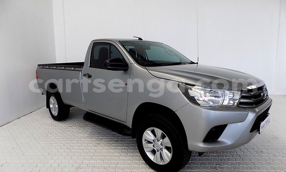 Nunua Ilio tumika Toyota Hilux Silver Gari ndani ya Mbabane nchini Manzini Nunua Ilio tumika Toyota Hilux Silver Gari ndani ya Mbabane nchini Manzini