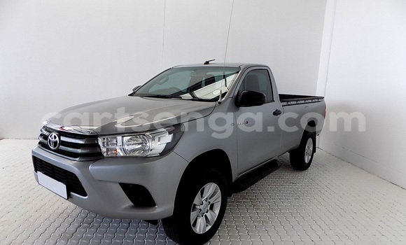 Buy Used Toyota Hilux Silver Car in Mbabane in Manzini Buy Used Toyota Hilux Silver Car in Mbabane in Manzini