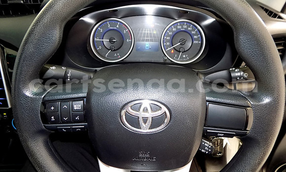 Buy Used Toyota Hilux Silver Car in Mbabane in Manzini Buy Used Toyota Hilux Silver Car in Mbabane in Manzini