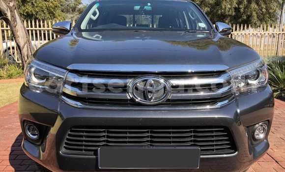 Buy Used Toyota Hilux Silver Car in Mbabane in Manzini Buy Used Toyota Hilux Silver Car in Mbabane in Manzini