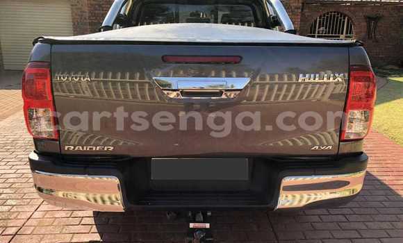 Buy Used Toyota Hilux Silver Car in Mbabane in Manzini Buy Used Toyota Hilux Silver Car in Mbabane in Manzini