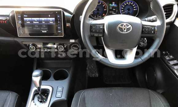 Buy Used Toyota Hilux Silver Car in Mbabane in Manzini Buy Used Toyota Hilux Silver Car in Mbabane in Manzini
