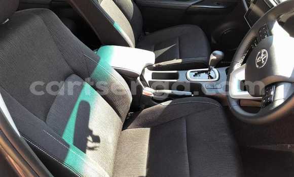 Buy Used Toyota Hilux Silver Car in Mbabane in Manzini Buy Used Toyota Hilux Silver Car in Mbabane in Manzini