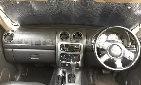 Nunua Ilio tumika Jeep Cherokee Black Gari ndani ya Ezulwini nchini Hhohho Nunua Ilio tumika Jeep Cherokee Black Gari ndani ya Ezulwini nchini Hhohho