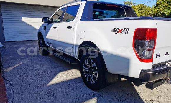 Nunua Ilio tumika Ford Ranger White Gari ndani ya Ezulwini nchini Hhohho Nunua Ilio tumika Ford Ranger White Gari ndani ya Ezulwini nchini Hhohho