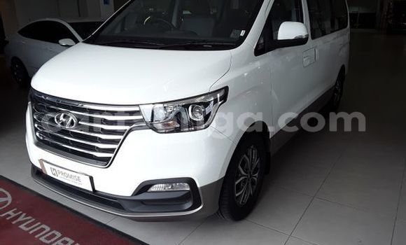 Buy Used Hyundai Starex (H-1) White Car in Matsapha in Manzini Buy Used Hyundai Starex (H-1) White Car in Matsapha in Manzini