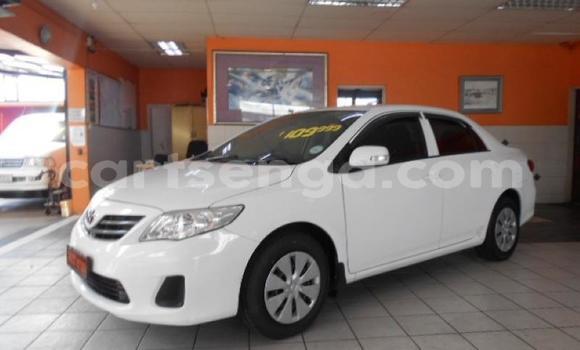 Buy Used Toyota Corolla White Car in Bhunya in Manzini Buy Used Toyota Corolla White Car in Bhunya in Manzini