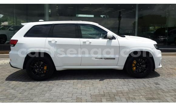 Buy Used Jeep Cherokee White Car in Ezulwini in Hhohho Buy Used Jeep Cherokee White Car in Ezulwini in Hhohho