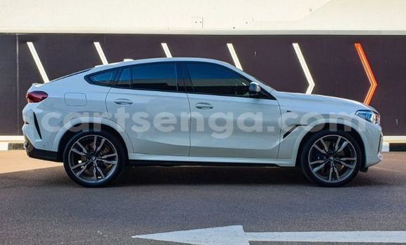 Nunua Ilio tumika BMW X6 M White Gari ndani ya Ezulwini nchini Hhohho Nunua Ilio tumika BMW X6 M White Gari ndani ya Ezulwini nchini Hhohho