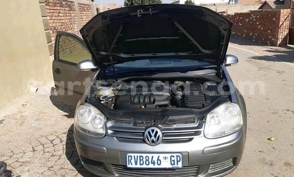 Nunua Ilio tumika Volkswagen Golf Black Gari ndani ya Bhunya nchini Manzini Nunua Ilio tumika Volkswagen Golf Black Gari ndani ya Bhunya nchini Manzini