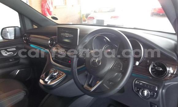 Acheter Occasion Voiture Mercedes‒Benz V-klasse Gris à Mbabane, Manzini Acheter Occasion Voiture Mercedes‒Benz V-klasse Gris à Mbabane, Manzini
