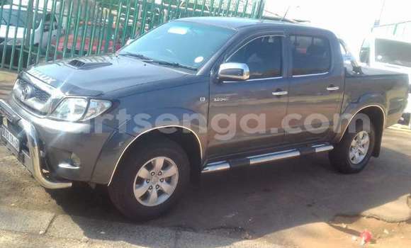 Nunua Ilio tumika Toyota Hilux Silver Gari ndani ya Bulembu nchini Hhohho Nunua Ilio tumika Toyota Hilux Silver Gari ndani ya Bulembu nchini Hhohho