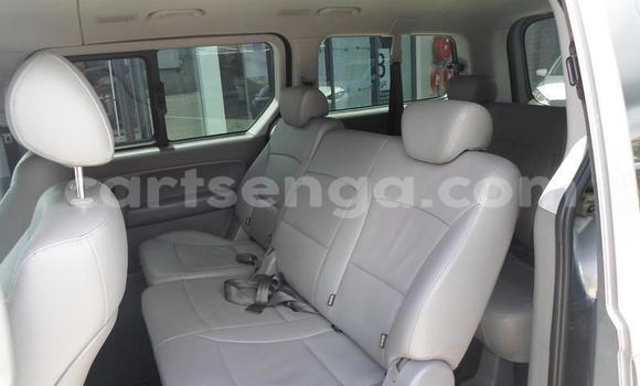 Nunua Ilio tumika Hyundai H1 Silver Gari ndani ya Ezulwini nchini Hhohho Nunua Ilio tumika Hyundai H1 Silver Gari ndani ya Ezulwini nchini Hhohho