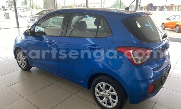 Buy Used Hyundai Starex (H-1) Blue Car in Lavumisa in Shiselweni District