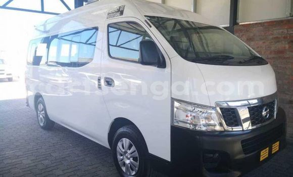 Buy Used Nissan NV350 Caravan White Car in Hluti in Shiselweni District