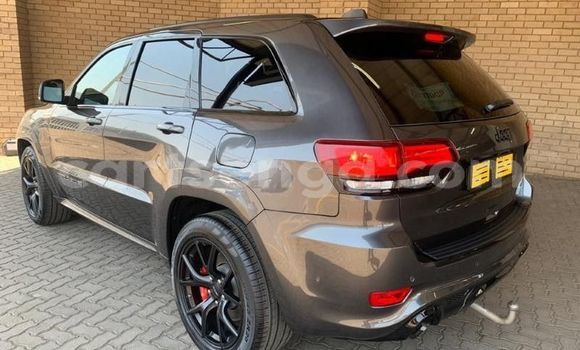 Nunua Ilio tumika Jeep Cherokee Silver Gari ndani ya Big Bend nchini Lubombo Nunua Ilio tumika Jeep Cherokee Silver Gari ndani ya Big Bend nchini Lubombo