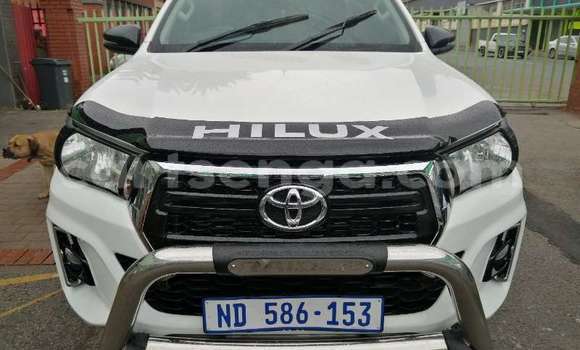 Nunua Ilio tumika Toyota Hilux White Gari ndani ya Bulembu nchini Hhohho Nunua Ilio tumika Toyota Hilux White Gari ndani ya Bulembu nchini Hhohho