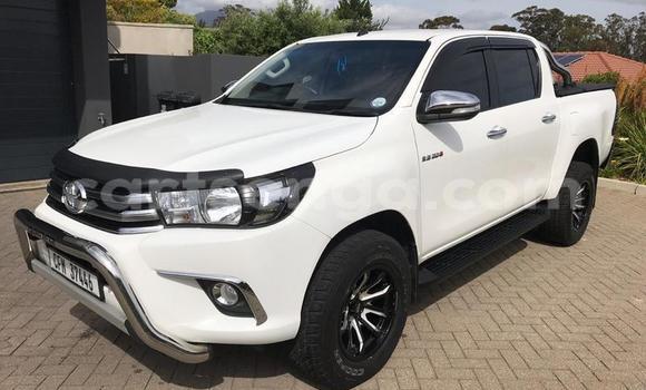 Buy Used Toyota Hilux White Car in Manzini in Manzini Buy Used Toyota Hilux White Car in Manzini in Manzini