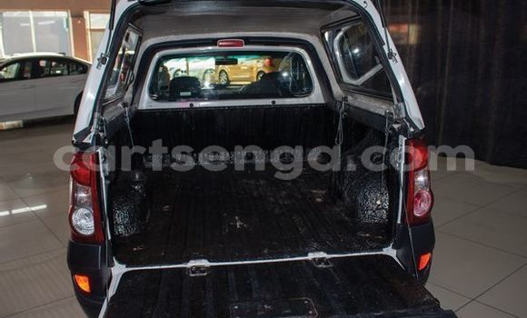 Buy Used Nissan NP 300 White Car in Big Bend in Lubombo District Buy Used Nissan NP 300 White Car in Big Bend in Lubombo District