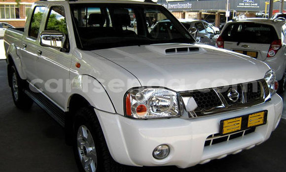 Nunua Ilio tumika Nissan NP 300 White Gari ndani ya Bhunya nchini Manzini