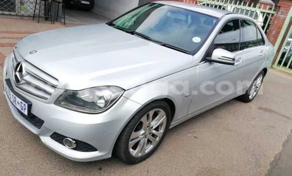 Buy Used Mercedes‒Benz C–Class Silver Car in Ezulwini in Hhohho Buy Used Mercedes‒Benz C–Class Silver Car in Ezulwini in Hhohho
