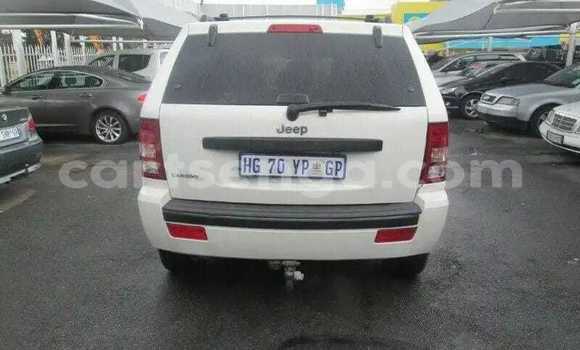 Buy Used Jeep Cherokee White Car in Manzini in Manzini Buy Used Jeep Cherokee White Car in Manzini in Manzini