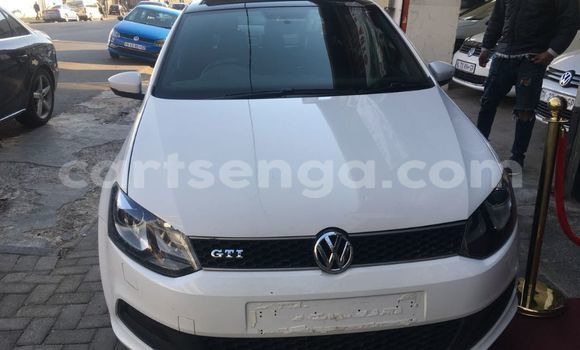 Nunua Ilio tumika Volkswagen Golf GTI White Gari ndani ya Bhunya nchini Manzini