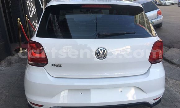 Nunua Ilio tumika Volkswagen Golf GTI White Gari ndani ya Bhunya nchini Manzini Nunua Ilio tumika Volkswagen Golf GTI White Gari ndani ya Bhunya nchini Manzini
