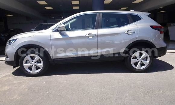 Buy Used Nissan Qashqai Silver Car in Ezulwini in Hhohho Buy Used Nissan Qashqai Silver Car in Ezulwini in Hhohho