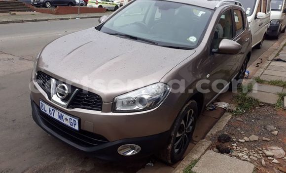 Buy Used Nissan Qashqai+2 Silver Car in Ezulwini in Hhohho Buy Used Nissan Qashqai+2 Silver Car in Ezulwini in Hhohho