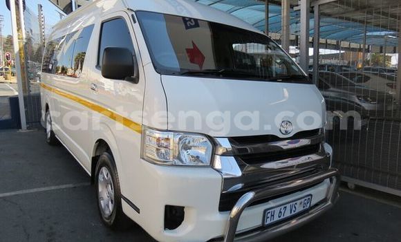 Acheter Occasion Voiture Toyota Hiace Blanc à Bulembu, Hhohho Acheter Occasion Voiture Toyota Hiace Blanc à Bulembu, Hhohho