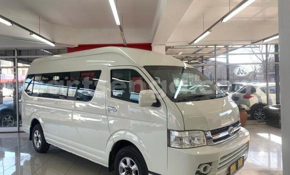 Nunua Ilio tumika Toyota Hiace White Gari ndani ya Bulembu nchini Hhohho Nunua Ilio tumika Toyota Hiace White Gari ndani ya Bulembu nchini Hhohho